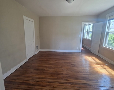 242 Enfield Street - Photo Thumbnail 6