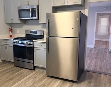 119 Woodward Avenue - Photo Thumbnail 9