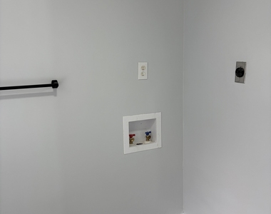 155 Cliff Street - Photo Thumbnail 9