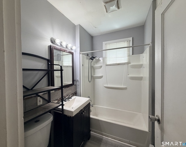 152 Lyons Street - Photo Thumbnail 12