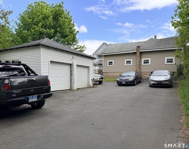 152 Lyons Street - Photo Thumbnail 2