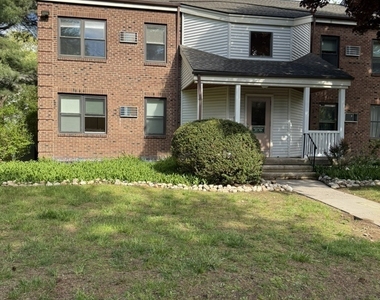 104 Wellington Drive - Photo Thumbnail 1