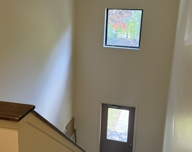 104 Wellington Drive - Photo Thumbnail 3