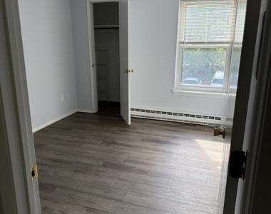 104 Wellington Drive - Photo Thumbnail 5