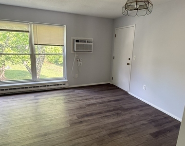 104 Wellington Drive - Photo Thumbnail 10