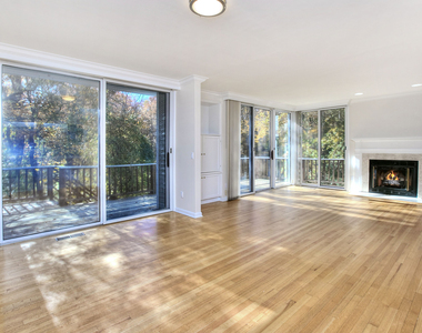 135 Regents Park - Photo Thumbnail 10