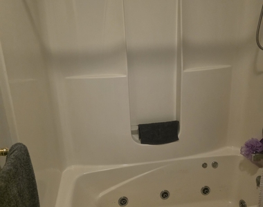 20 Georges Court - Photo Thumbnail 14