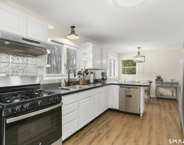 65 Banks Road - Photo Thumbnail 7