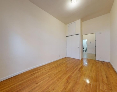 328 East 93rd street  - Photo Thumbnail 2
