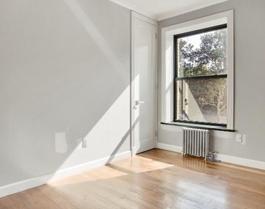 2100 2nd Avenue - Photo Thumbnail 2