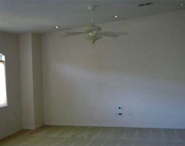 647 Florence Drive - Photo Thumbnail 11