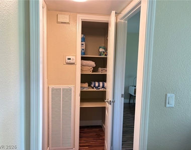 2855 Geary Place - Photo Thumbnail 8