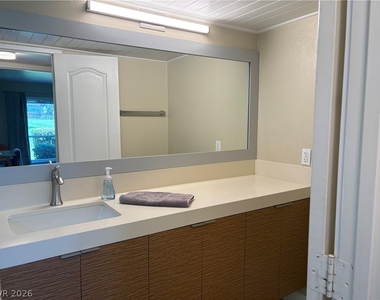 2855 Geary Place - Photo Thumbnail 6