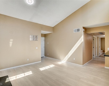 3145 E Flamingo Road - Photo Thumbnail 2