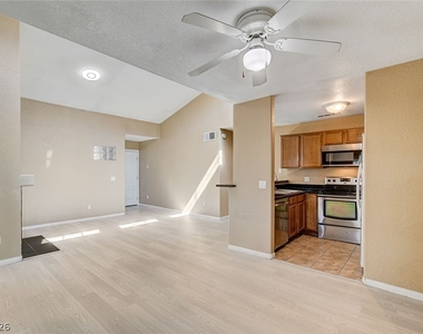 3145 E Flamingo Road - Photo Thumbnail 8