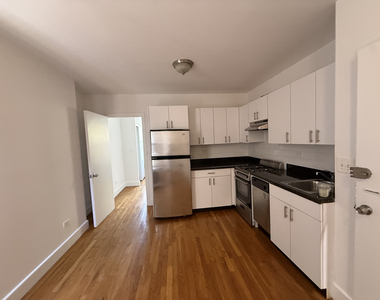 167 East 87th Street - Photo Thumbnail 2