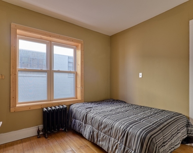 198 Court Street - Photo Thumbnail 5