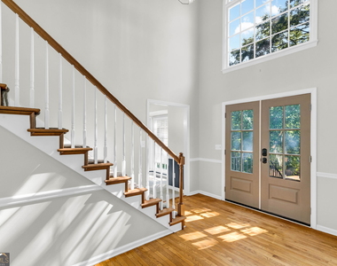 608 Adam Circle - Photo Thumbnail 8