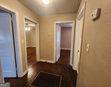 3128 Carver Street - Photo Thumbnail 8