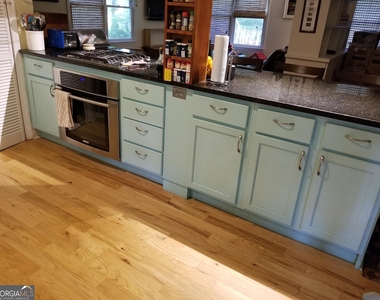 410 Rocky Drive - Photo Thumbnail 1