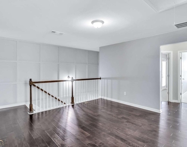 330 Avalon Square - Photo Thumbnail 22