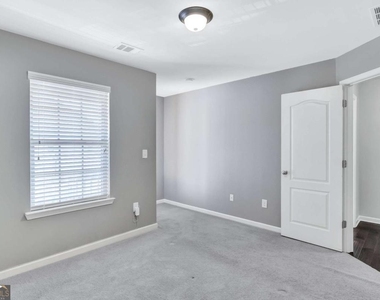 330 Avalon Square - Photo Thumbnail 36