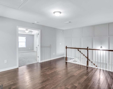 330 Avalon Square - Photo Thumbnail 21
