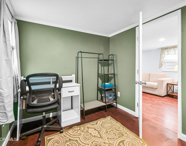 1842 Parkway - Photo Thumbnail 12