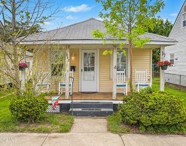 1842 Parkway - Photo Thumbnail 1