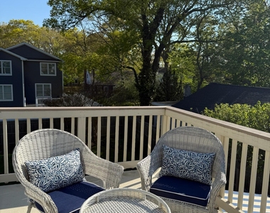 561 Monmouth Avenue - Photo Thumbnail 26