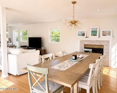561 Monmouth Avenue - Photo Thumbnail 8