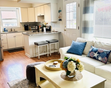 433 Garfield Lane - Photo Thumbnail 5