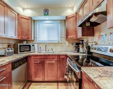3 Wharfside Drive - Photo Thumbnail 2