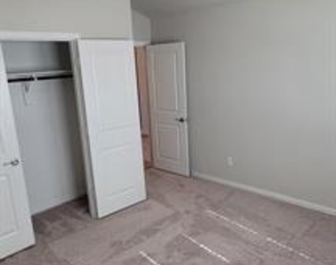 2644 Oneida Lane - Photo Thumbnail 6