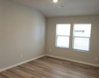 2644 Oneida Lane - Photo Thumbnail 19