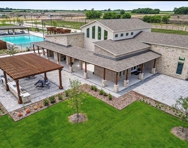 1125 Bridgwalk Drive - Photo Thumbnail 6