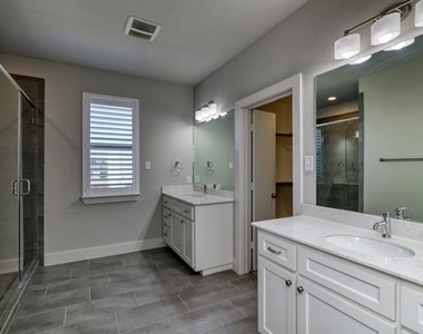218 Wimberly Street - Photo Thumbnail 16