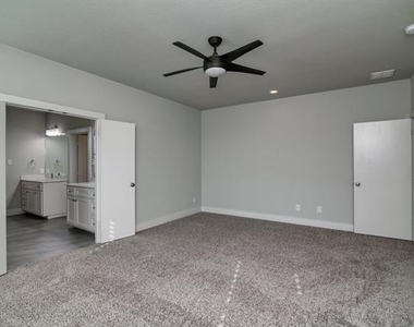 218 Wimberly Street - Photo Thumbnail 15