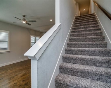 218 Wimberly Street - Photo Thumbnail 13