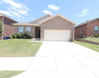 736 Richmond Drive - Photo Thumbnail 1