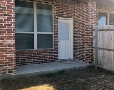 925 Chaparral Trail - Photo Thumbnail 10