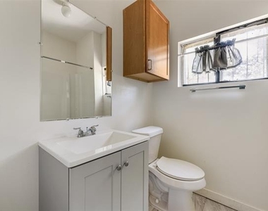 1327 E Baltimore Avenue - Photo Thumbnail 8