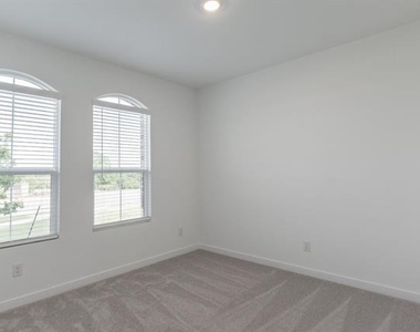 1901 Nokota Parkway - Photo Thumbnail 4