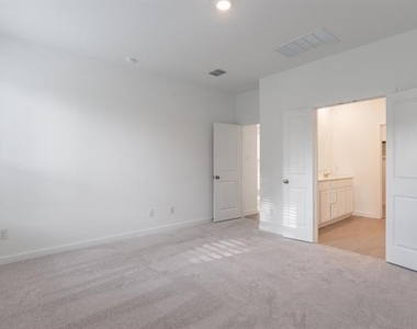 1901 Nokota Parkway - Photo Thumbnail 12