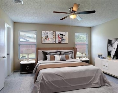 9929 George Washington Drive - Photo Thumbnail 14
