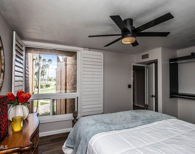7401 N Scottsdale Road - Photo Thumbnail 18