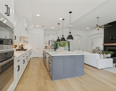 1513 Snapdragon Court - Photo Thumbnail 13
