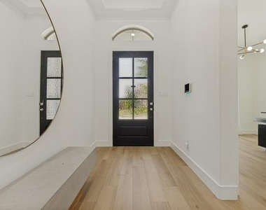 1513 Snapdragon Court - Photo Thumbnail 7
