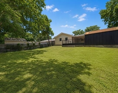4709 Fair Park Boulevard - Photo Thumbnail 24