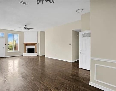 827 Cornell Lane - Photo Thumbnail 1